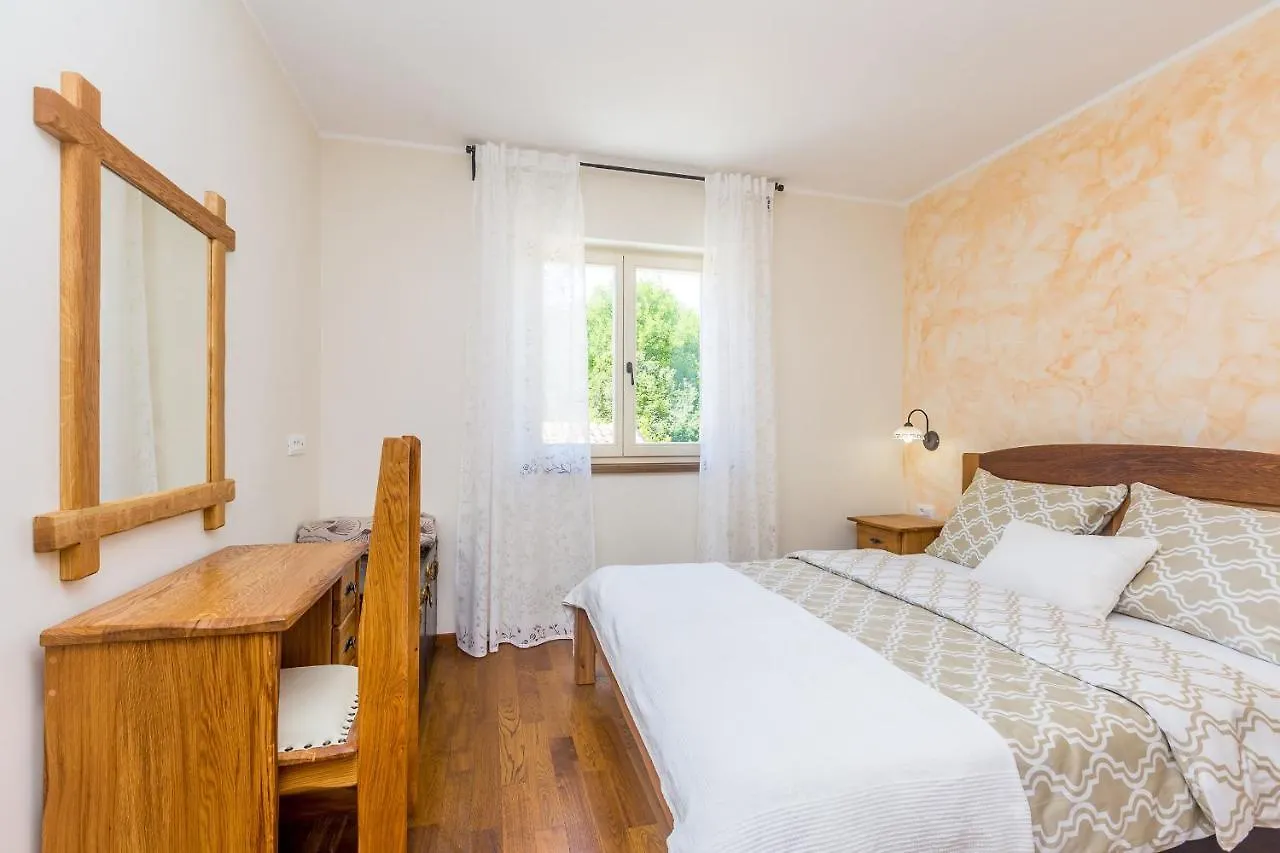 Holiday House Mare Vrh  Croatia